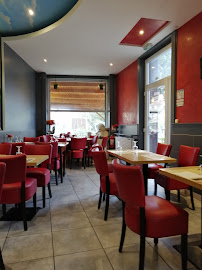 Atmosphère du Restaurant vietnamien Le Sukiu à Saint-Étienne - n°1