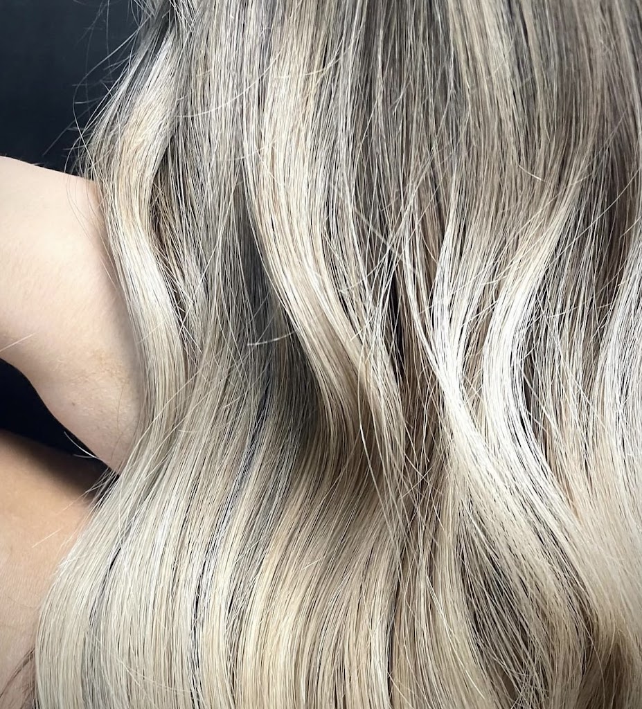 Madison Klaasmeyer - Hair Stylist 46131
