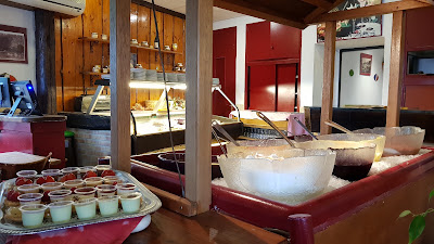 "LE MUR D'ARGENT" restaurant de la boucherie charcuterie blondeau à Saint-Christophe-en-Brionnais