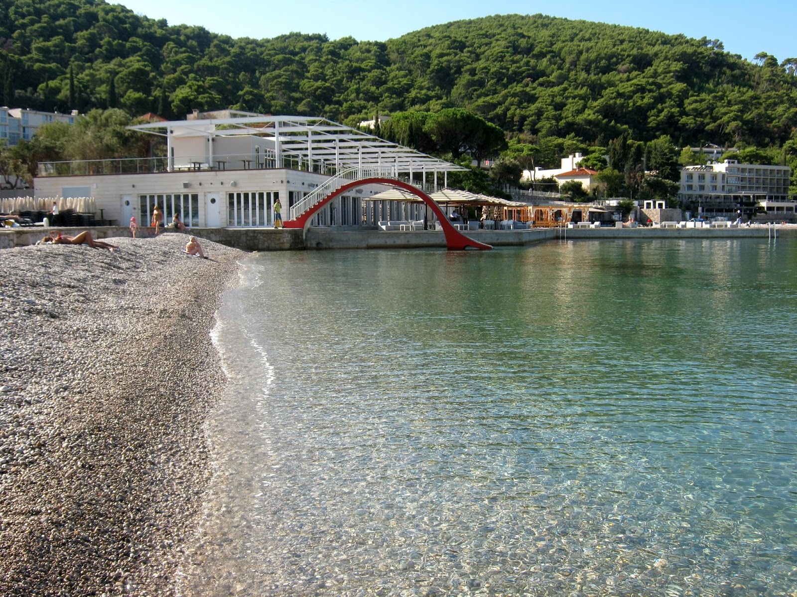 Foto de Uvala Lapad beach área de complejo turístico de playa