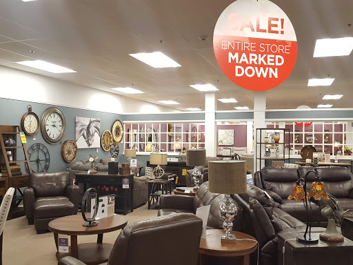 Furniture Store «Raymour & Flanigan Furniture and Mattress Store», reviews and photos, 85 Viewmont Mall, Scranton, PA 18508, USA