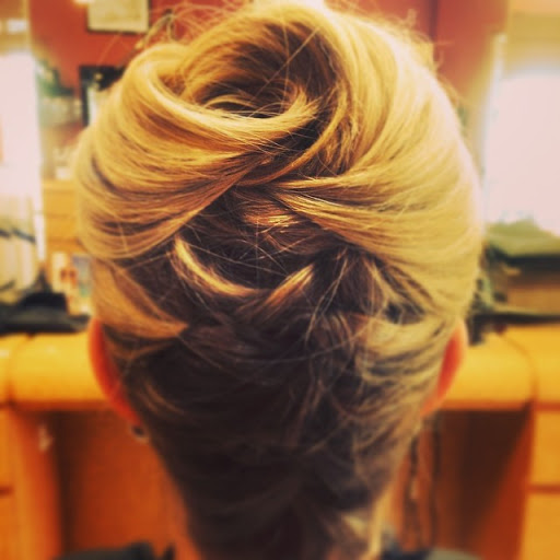 Hair Salon «Hair Apropos Salon & Day Spa», reviews and photos, 1700 Horizon Dr, Chalfont, PA 18914, USA