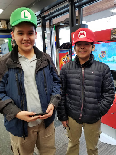 Video Game Store «GameStop», reviews and photos, 1633 Miller Park Way, West Milwaukee, WI 53214, USA