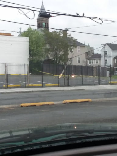 Grocery Store «C-Town Supermarkets», reviews and photos, 120 Clinton Ave, Newark, NJ 07114, USA