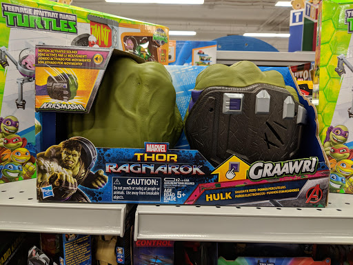 Clothing Store «Burlington Coat Factory», reviews and photos, 4849 Golf Rd, Skokie, IL 60077, USA