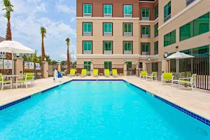 Holiday Inn Express & Suites Houston S - Medical Ctr Area, an IHG Hotel image
