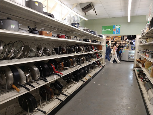 Thrift Store «Veterans Thrift Store», reviews and photos, 1190 Garey Ave, Pomona, CA 91766, USA