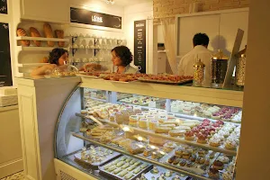 Leone Patisserie & Boulangerie image