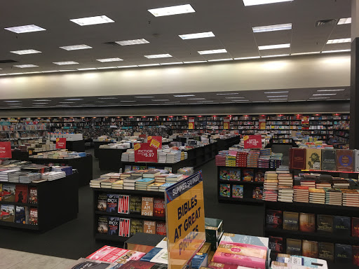 Book Store «Books-A-Million», reviews and photos, 6235 N Davis Hwy, Pensacola, FL 32504, USA