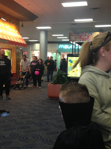 Shopping Mall «Mounds Mall», reviews and photos, 2109 S Scatterfield Rd, Anderson, IN 46016, USA