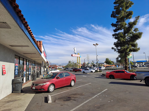 Auto Parts Store «Pep Boys Auto Parts & Service», reviews and photos, 10231 Lakewood Blvd, Downey, CA 90241, USA