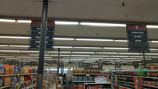 Supermarket «Giant Eagle Supermarket», reviews and photos, 14100 Detroit Ave, Lakewood, OH 44107, USA