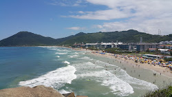 Photo de Plage Brava avec rivage droit, long
