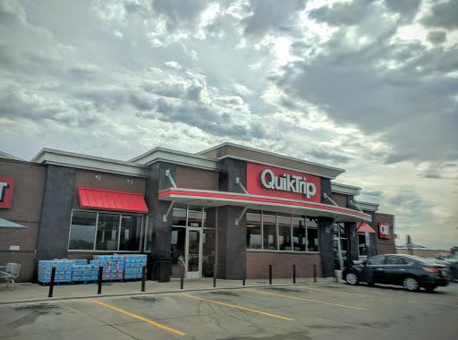 Gas Station «QuikTrip», reviews and photos, 5400 S Interstate 35 East Service Rd, Waxahachie, TX 75165, USA