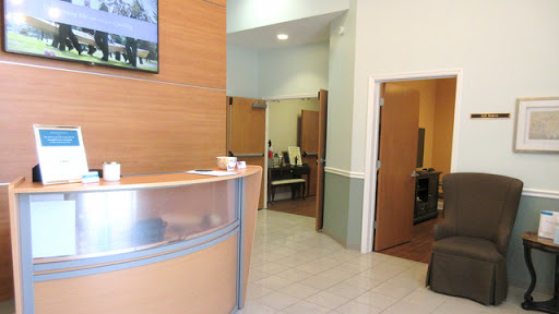 Funeral Home «Hardage - Giddens Greenlawn Funeral Home», reviews and photos, 4300 Beach Blvd, Jacksonville, FL 32207, USA