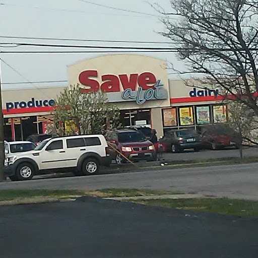 Grocery Store «Save-A-Lot», reviews and photos, 4148 Taylor Blvd, Louisville, KY 40215, USA