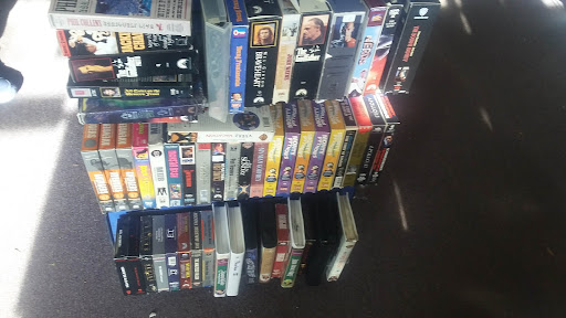 Music Store «Disc Replay», reviews and photos, 1418 Butterfield Rd, Downers Grove, IL 60515, USA