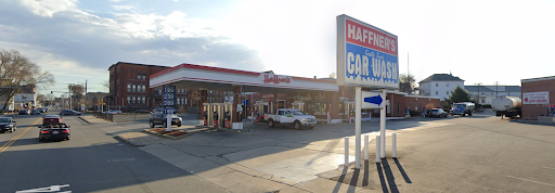 Haffner's Gas Station and Car Wash en Lawrence