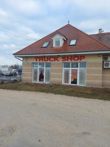 Kamion Parkoló - Convoy Truck Shop