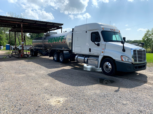 Tire Shop «Shelly Moore Truck Tire Services», reviews and photos, 3333 I-10, Port Allen, LA 70767, USA