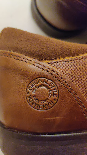 Thrift Store «The Salvation Army Family Store & Donation Center», reviews and photos, 823 E Auburn Rd, Rochester Hills, MI 48307, USA