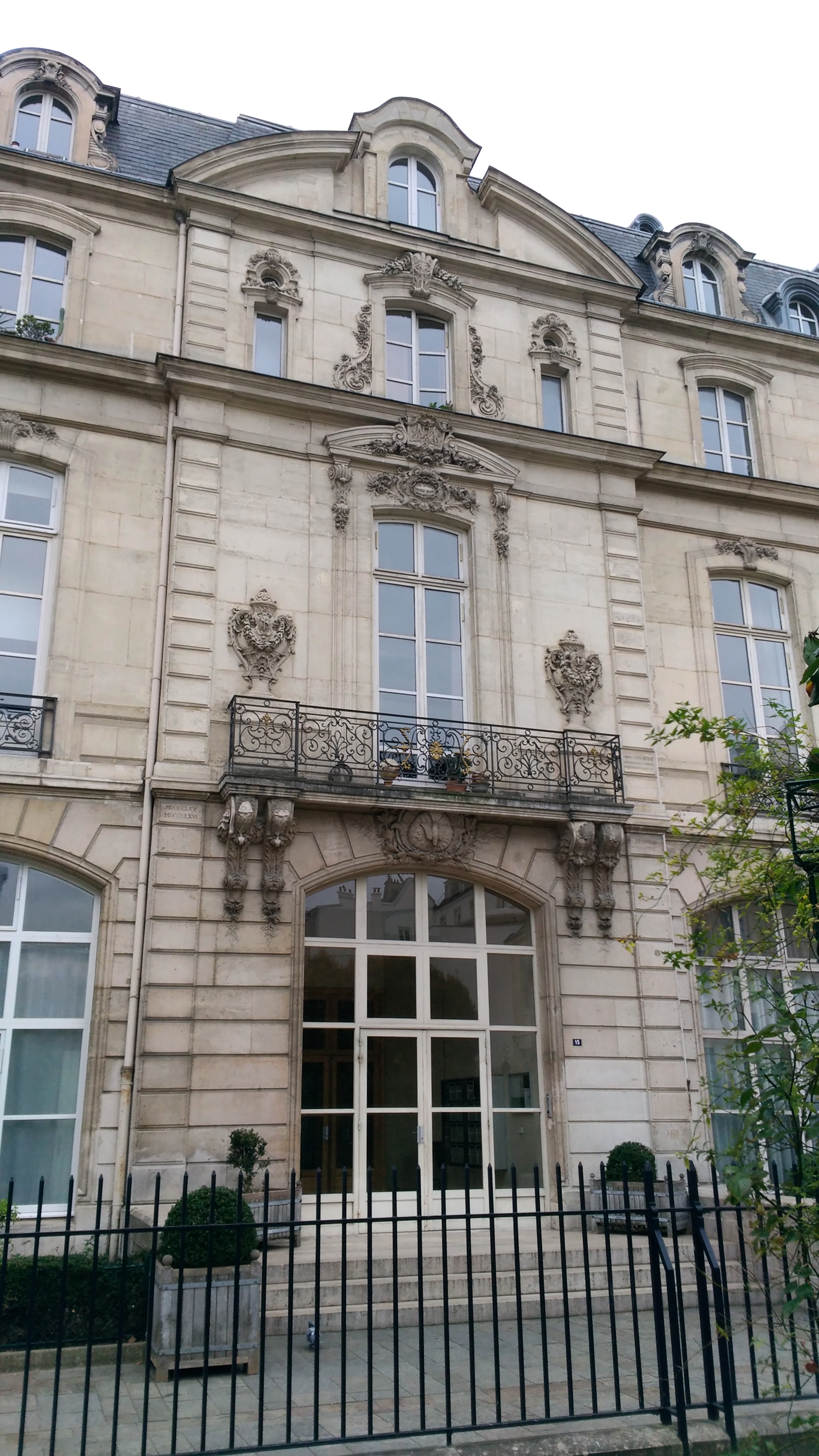 Photo n° 3 de l'avis de Paris. fait le 02/11/2017 à 20:17