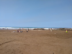 Playa de Itzurun'in fotoğrafı dağlarla çevrili