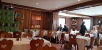 Atmosphère du Restaurant de spécialités alsaciennes Restaurant Au Cerf à Rœschwoog - n°3
