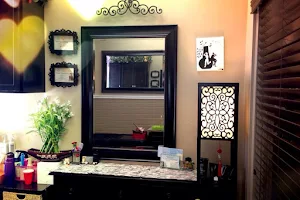 Danni's Salon & Spa image