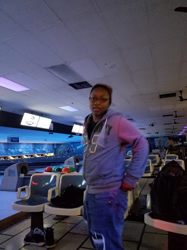 Bowling Alley «Tinley Park Bowling Lanes Inc», reviews and photos, 7601 183rd St, Tinley Park, IL 60477, USA