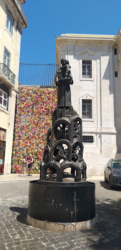 Avaliações doParede de flores em Lisboa - Agência de viagens
