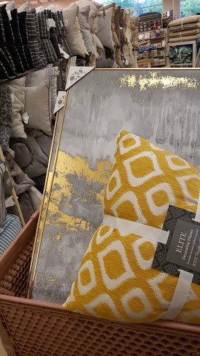 Department Store «HomeGoods», reviews and photos, 1550 Dogwood Dr SE, Conyers, GA 30013, USA