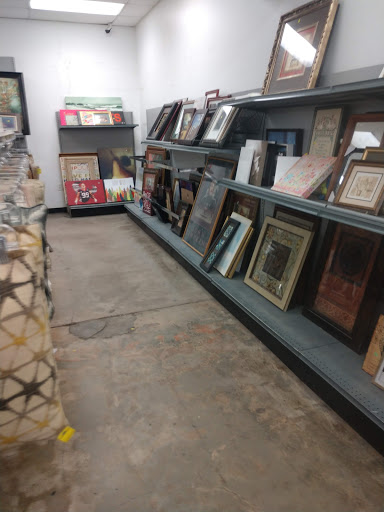 Non-Profit Organization «Goodwill Houston Select Stores», reviews and photos, 1102 W Dallas St, Conroe, TX 77301, USA