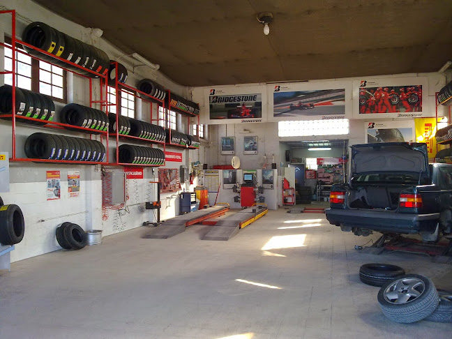 Auto Pneus Central da Moita Horário de abertura