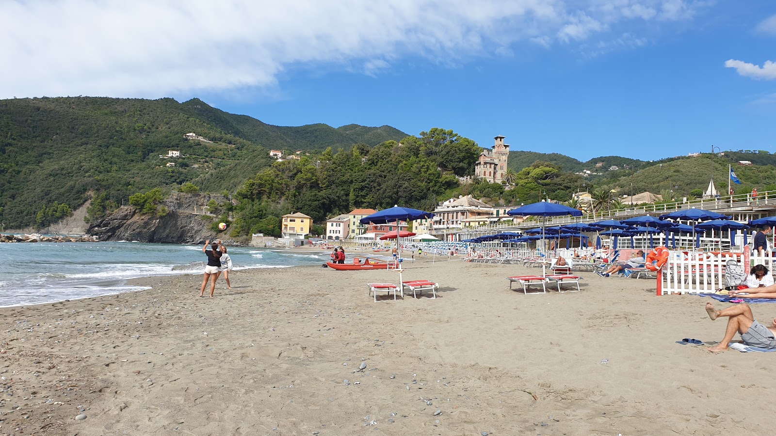 Spiaggia Moneglia'in fotoğrafı - Çocuklu aile gezginleri için önerilir