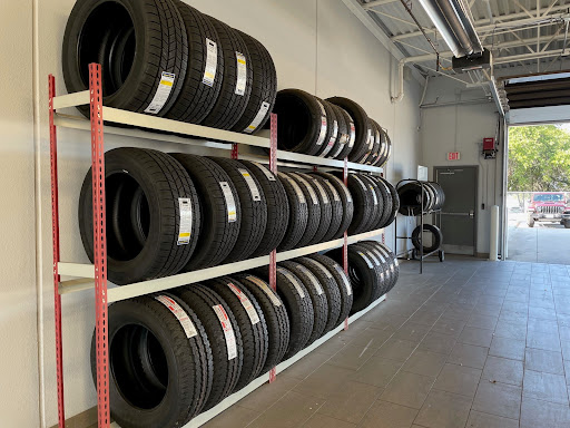 Car Dealer «Mike Brown Chrysler Dodge Jeep», reviews and photos, 4970 E Hwy 377, Granbury, TX 76049, USA