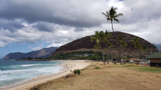 Māʻili Beach Park