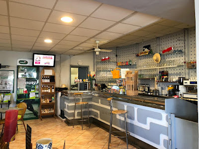 Le Narval Café, Bar, Tabac, Restaurant à Menton