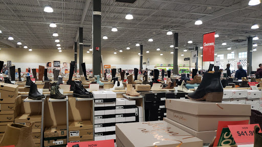 Shoe Store «DSW Designer Shoe Warehouse», reviews and photos, 9200 Hudson Rd, Woodbury, MN 55125, USA