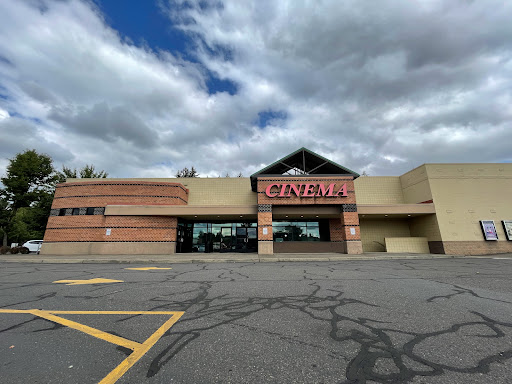 Movie Theater «McMinnville Cinema 10», reviews and photos, 300 NE Norton Ln, McMinnville, OR 97128, USA