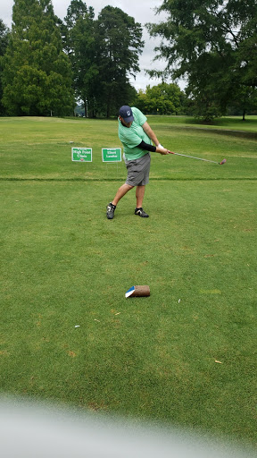 Golf Course «Oak Hollow Golf Course», reviews and photos, 3400 N Centennial St, High Point, NC 27265, USA