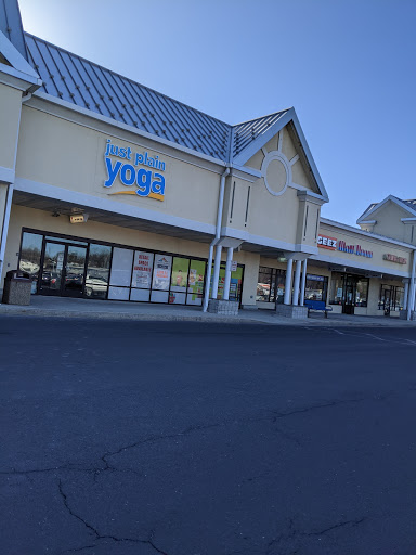 Thrift Store «Goodwill Store & Donation Center», reviews and photos, 1200 Market St, Lemoyne, PA 17043, USA