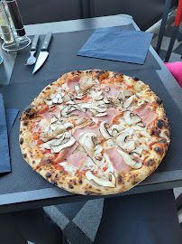 Plats et boissons du Pizzeria Restaurant pizza delice à Oyonnax - n°18
