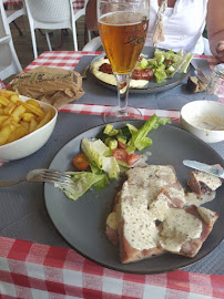 Plats et boissons du Le Beau site auvergne Restaurant Auberge à Servant - n°7