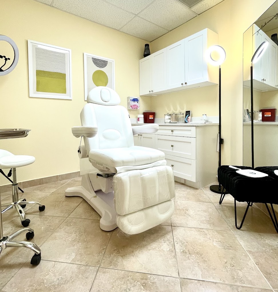 Daneelly Aesthetics House 33073