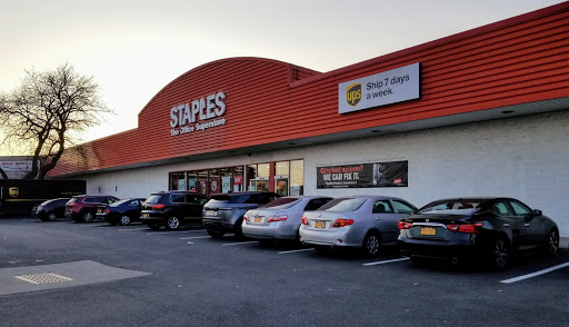 Office Supply Store «Staples», reviews and photos, 51-10 Broadway, Woodside, NY 11377, USA