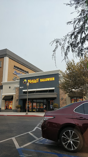 Clothing Store «Active Ride Shop», reviews and photos, 3625 Riverside Plaza Dr, Riverside, CA 92506, USA