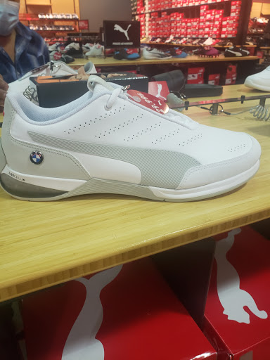 Shoe Store «PUMA», reviews and photos, 3939 S Interstate Hwy 35 #790, San Marcos, TX 78666, USA