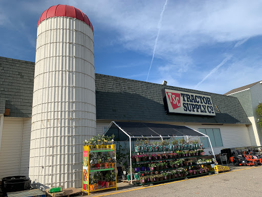 Tractor Supply Co., 2470 Anderson Hwy g, Powhatan, VA 23139, USA, 