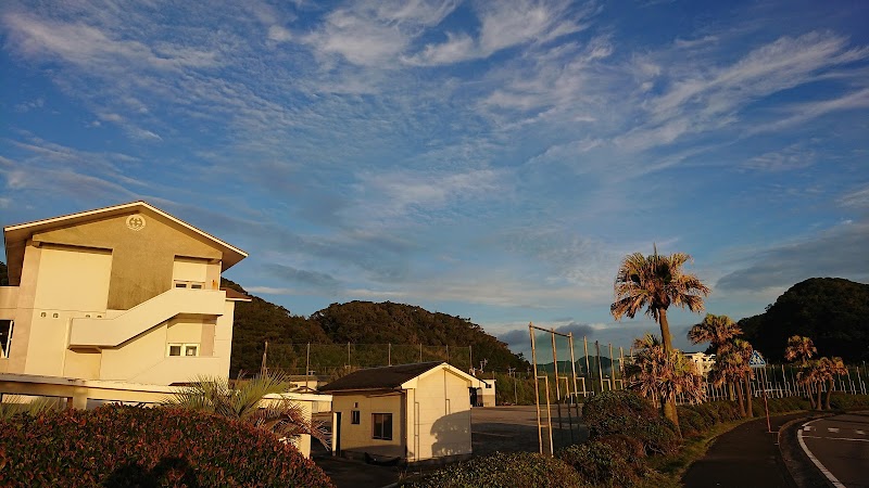 日南市立油津中学校